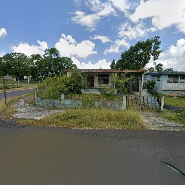 Propiedad declarada estorbo público en 24GV+WG2 Yauco, Puerto Rico 00698, Yauco