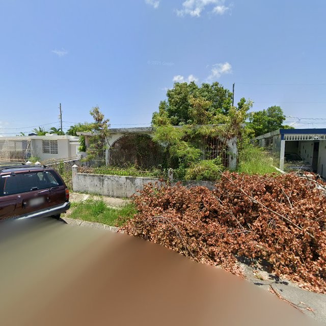 Propiedad declarada estorbo público en 24FM+R8C Yauco, Puerto Rico 00698, Yauco