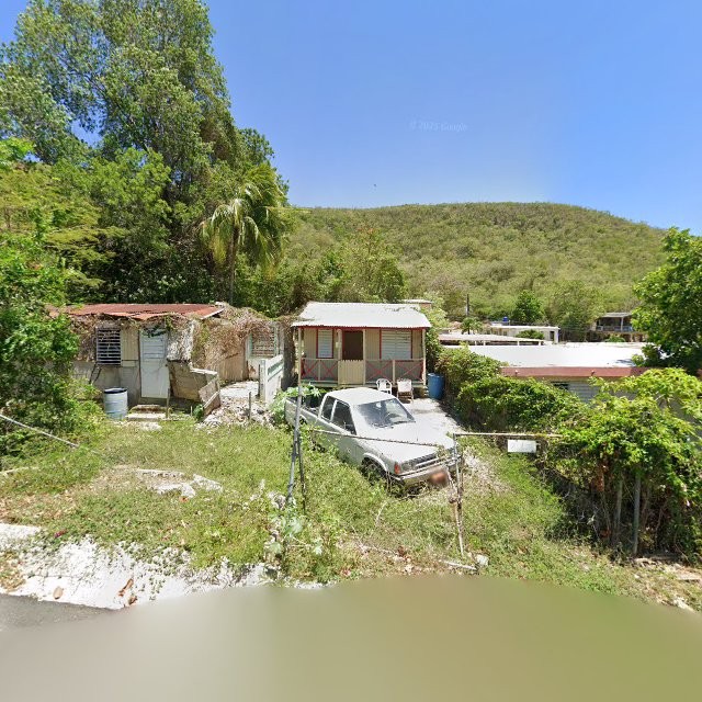 Foto de estorbo público en Guánica