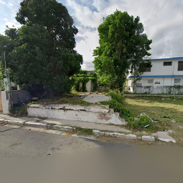 Propiedad declarada estorbo público en X3CR+MHH Guánica, Puerto Rico 00653, Guánica