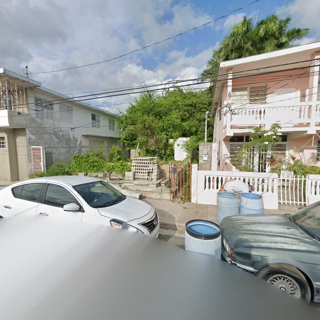Propiedad declarada estorbo público en X3CR+FP9 Guánica, Puerto Rico 00653, Guánica