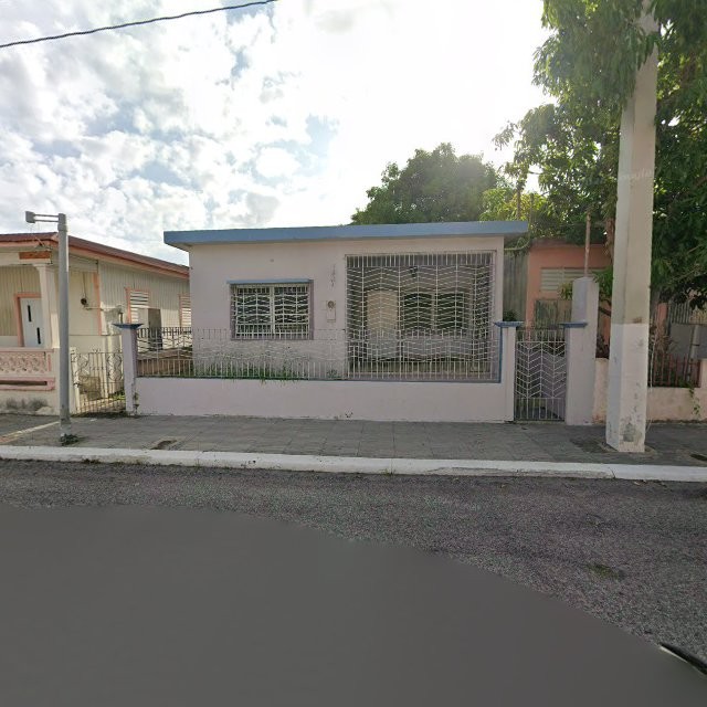 Propiedad declarada estorbo público en X3CR+3VJ Guánica, Puerto Rico 00653, Guánica