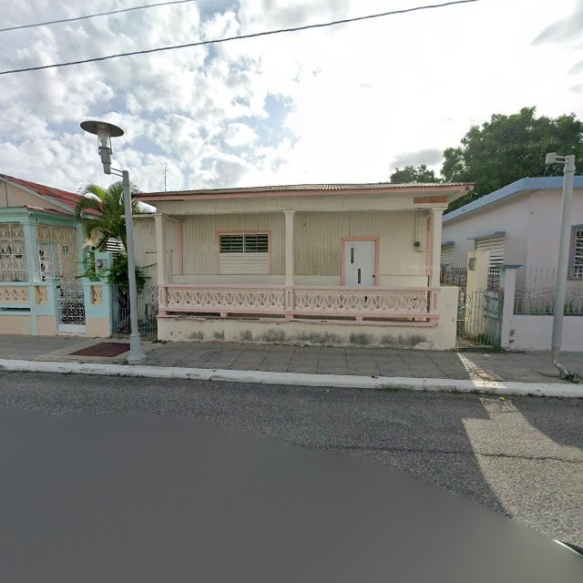 Propiedad declarada estorbo público en X3CR+2VV Guánica, Puerto Rico 00653, Guánica