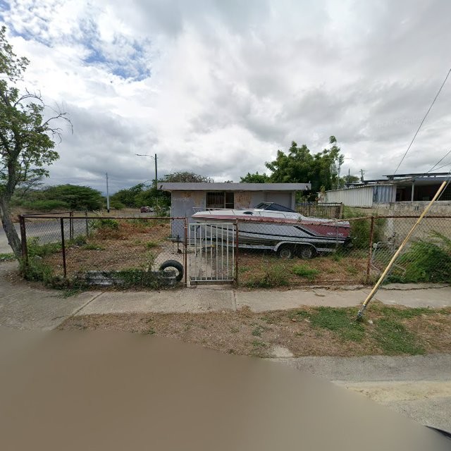 Propiedad declarada estorbo público en X9Q7+8QG Ponce, Puerto Rico 00716, Ponce