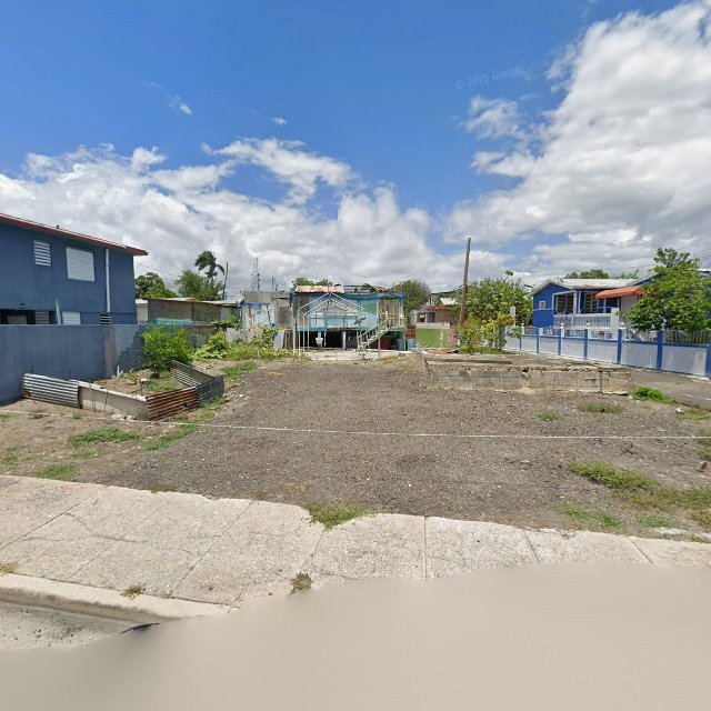 Propiedad declarada estorbo público en X9HM+V33 Ponce, Puerto Rico 00716, Ponce