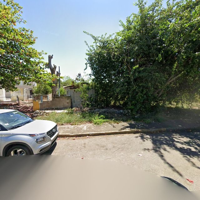 Propiedad declarada estorbo público en XPH2+F3P Salinas, Puerto Rico 00751, Salinas