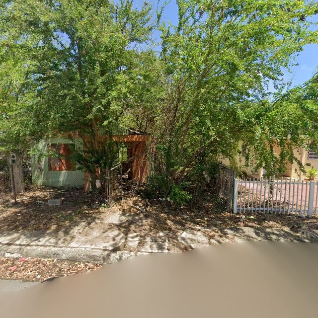 Propiedad declarada estorbo público en XQFC+C73 Coquí, Salinas, Puerto Rico 00704, Salinas