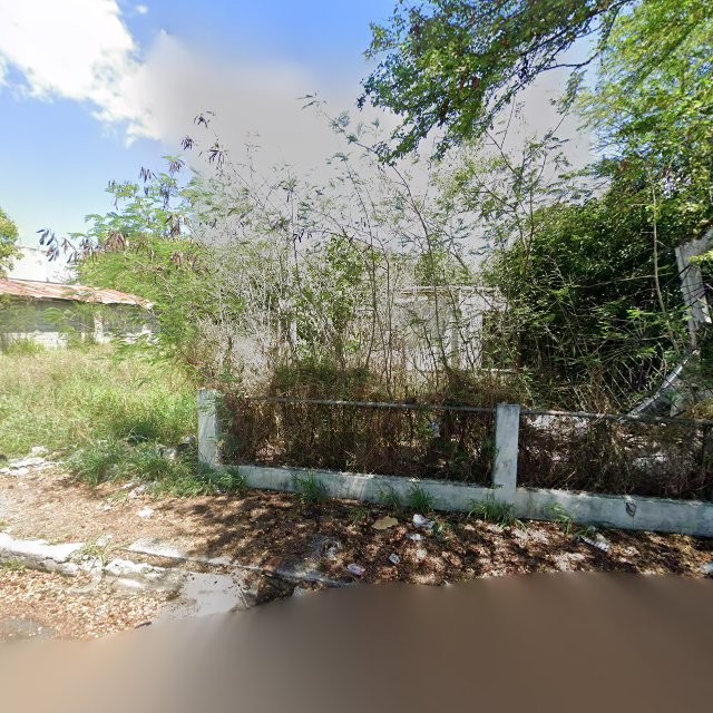 Foto de estorbo público en Salinas