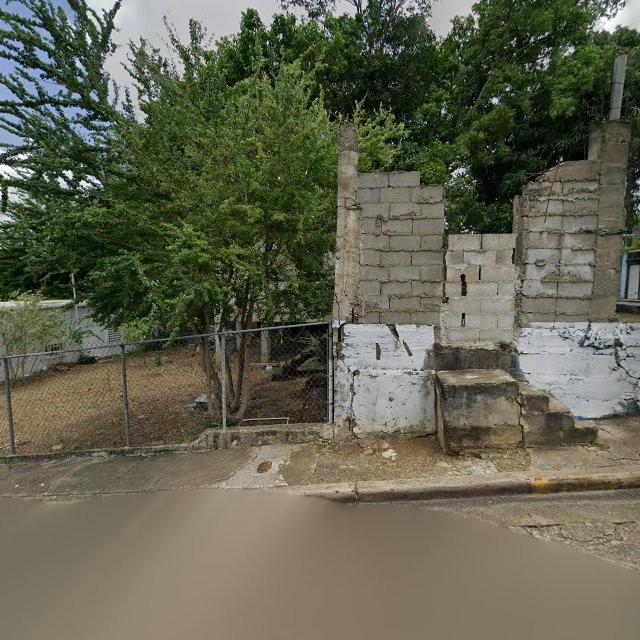 Foto de estorbo público en Guayama