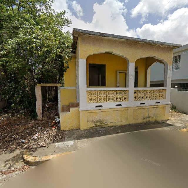 Foto de estorbo público en Guayama