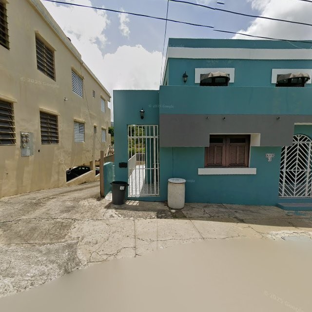 Foto de estorbo público en Guayama