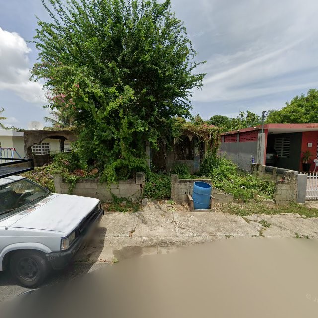 Foto de estorbo público en Guayama