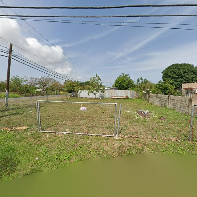 Propiedad declarada estorbo público en WVX9+P49 Guayama, Puerto Rico 00784, Guayama