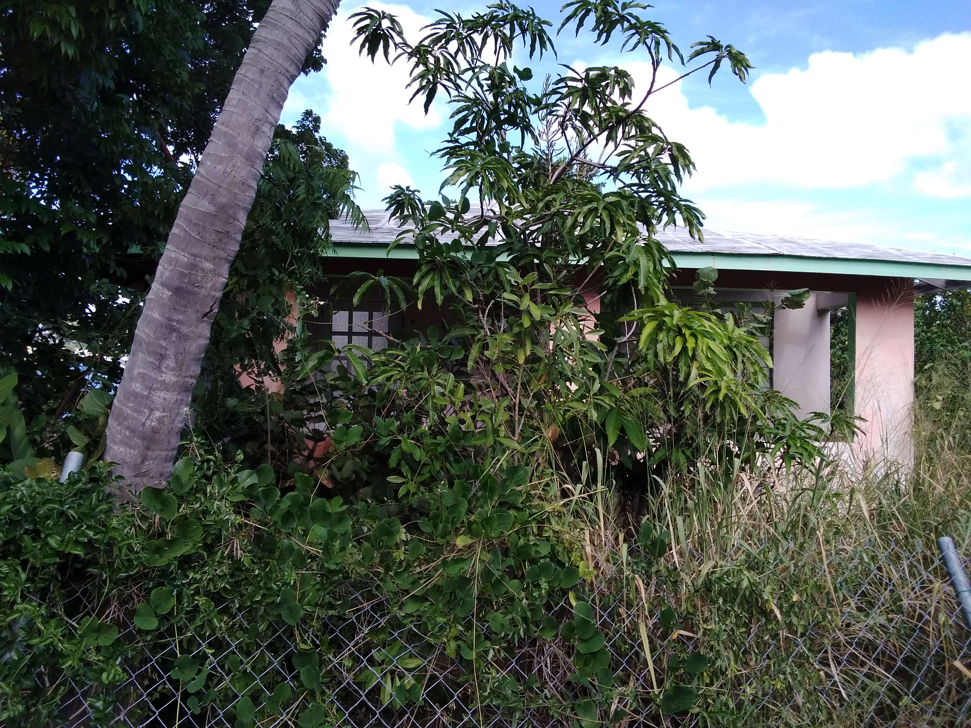 Propiedad declarada estorbo público en 8P22+QXP Playa Sardinas II, Culebra, Puerto Rico 00775, Culebra