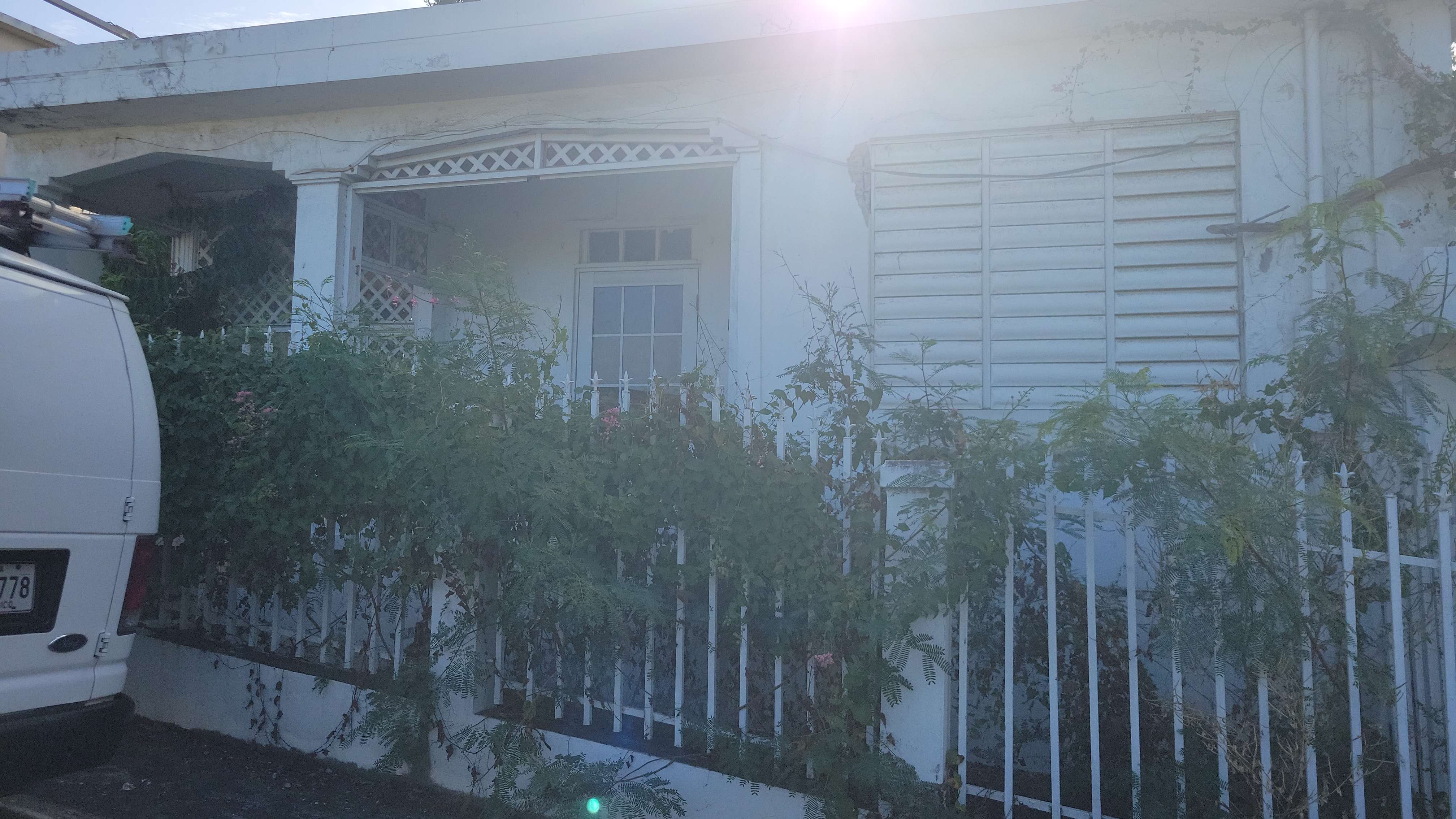 Propiedad declarada estorbo público en 8M2X+XVJ Culebra, Puerto Rico 00775, Culebra