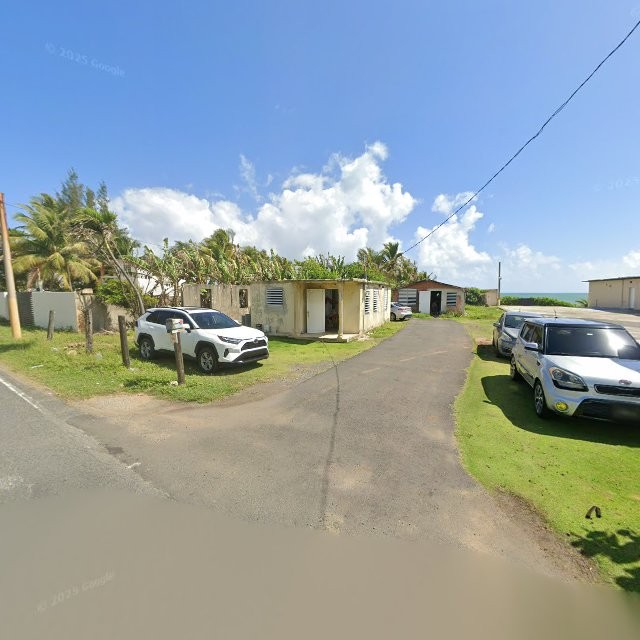 Reporte ciudadano de estorbo público en FCP4+987 Islote, Arecibo, Puerto Rico, Arecibo