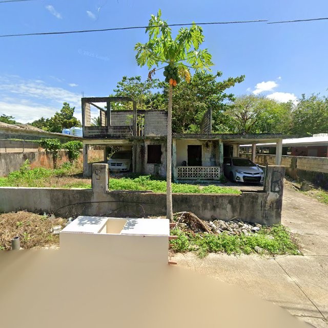 Reporte ciudadano de estorbo público en FM97+6WH Sabana, Vega Alta, Puerto Rico, Vega Alta