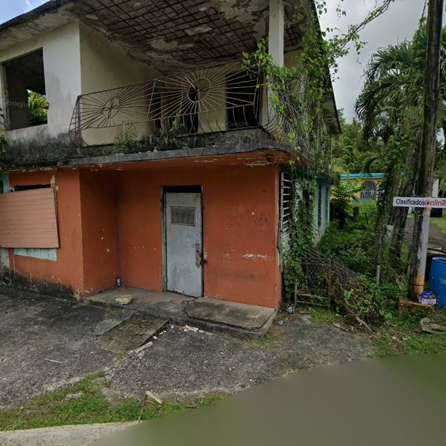 Reporte ciudadano de estorbo público en CMP8+7Q9 Sabana, Vega Alta, Puerto Rico, Vega Alta