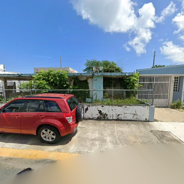 Reporte ciudadano de estorbo público en CVW8+H66 Catano, Cataño, Puerto Rico, Cataño