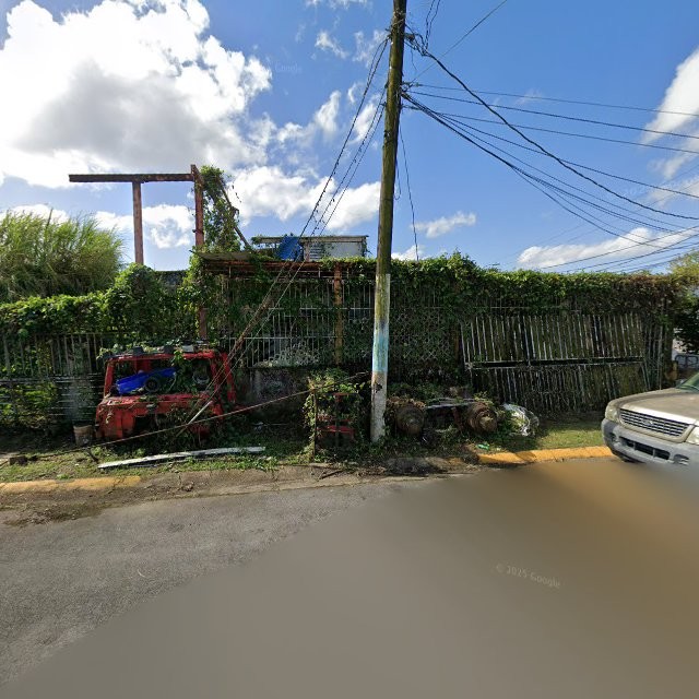 Reporte ciudadano de estorbo público en CVP5+F58 Catano, Cataño, Puerto Rico, Cataño