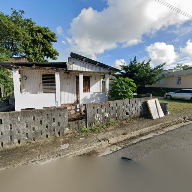 Reporte ciudadano de estorbo público en CWWQ+9G7 San Juan, Puerto Rico, San Juan