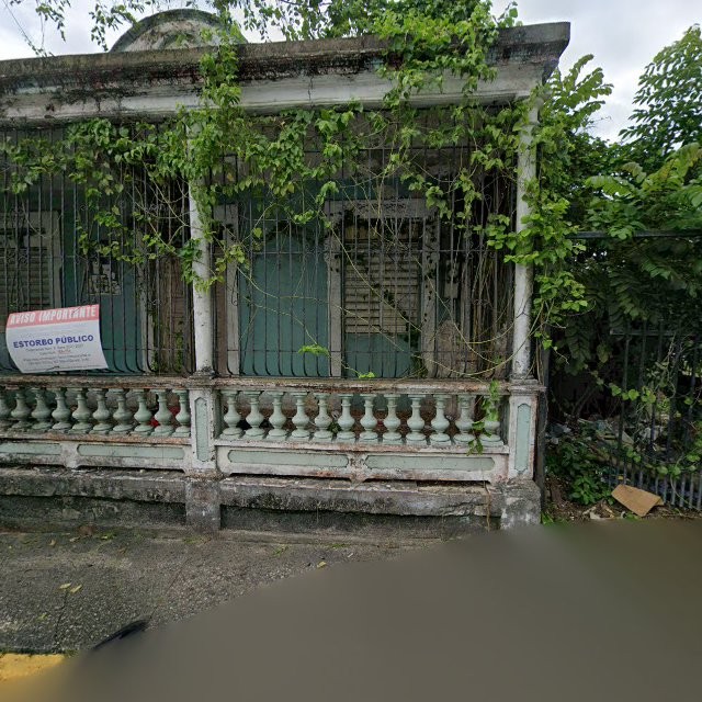 Reporte ciudadano de estorbo público en CGH5+78Q Manatí, Puerto Rico, Manatí