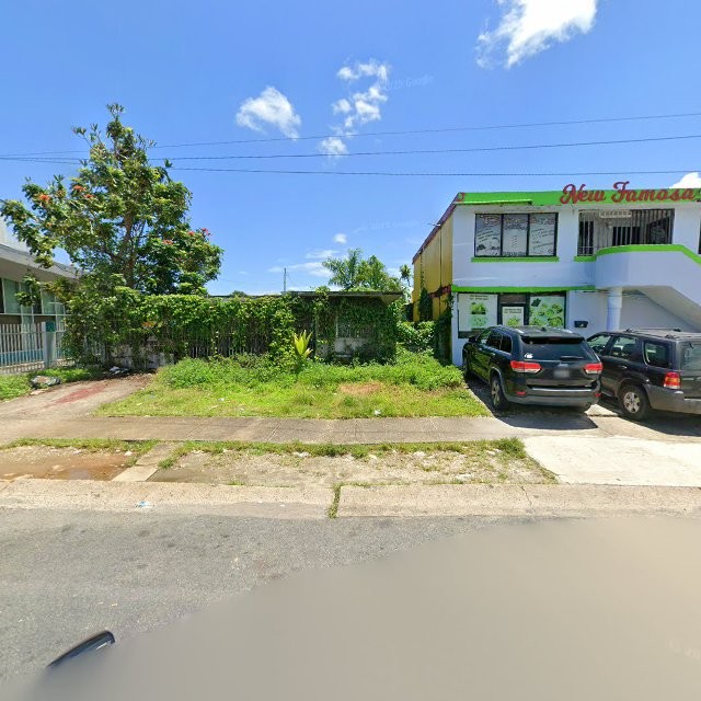 Reporte ciudadano de estorbo público en CM7J+2C2 Vega Alta, Puerto Rico, Vega Alta