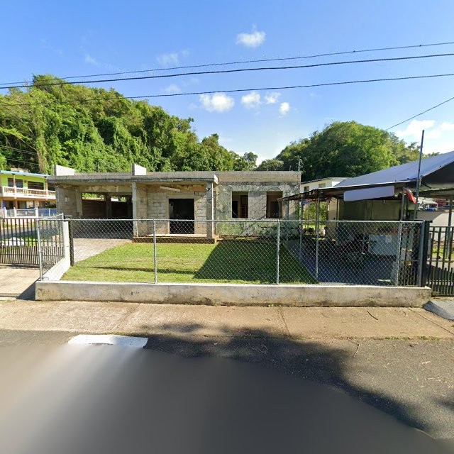 Reporte ciudadano de estorbo público en CJ6J+54C Miranda, Vega Baja, Puerto Rico, Vega Baja