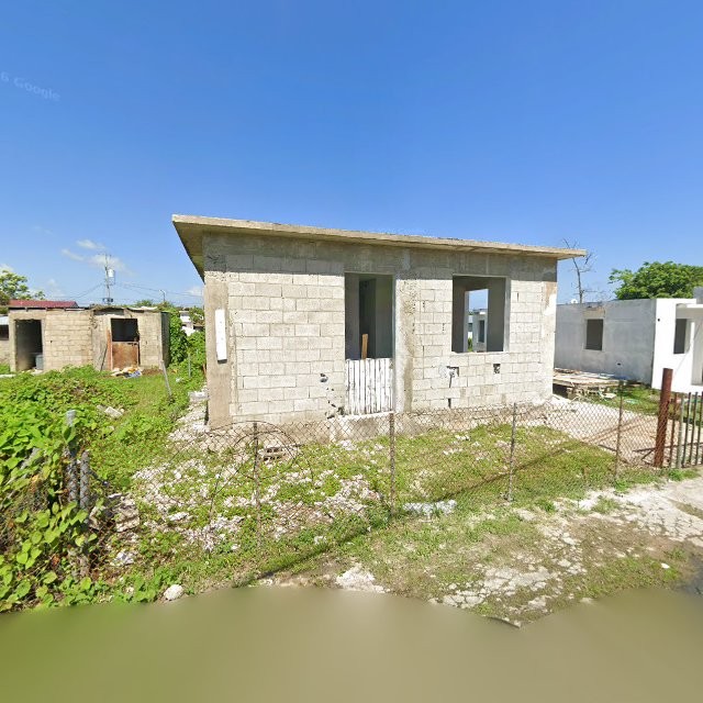 Reporte ciudadano de estorbo público en CQG9+5M3 Villa Esperanza, Toa Baja, Puerto Rico, Toa Baja