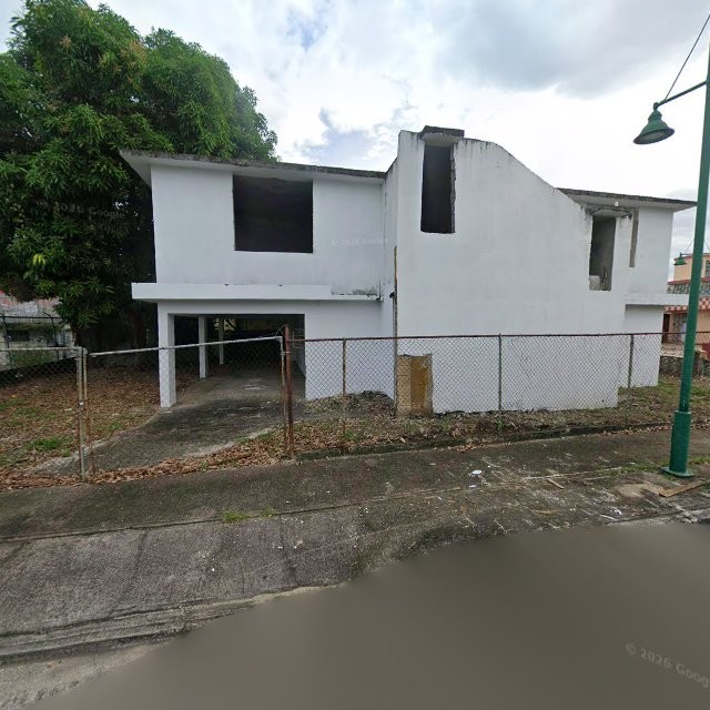 Reporte ciudadano de estorbo público en CVJP+P3M Guaynabo, Puerto Rico, Guaynabo