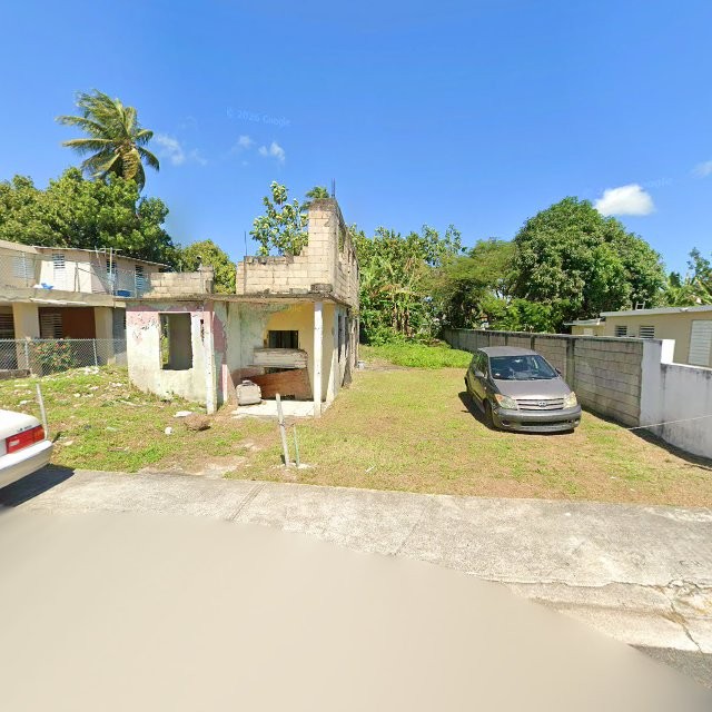 Reporte ciudadano de estorbo público en 92XW+MCG Carolina, Puerto Rico, Carolina