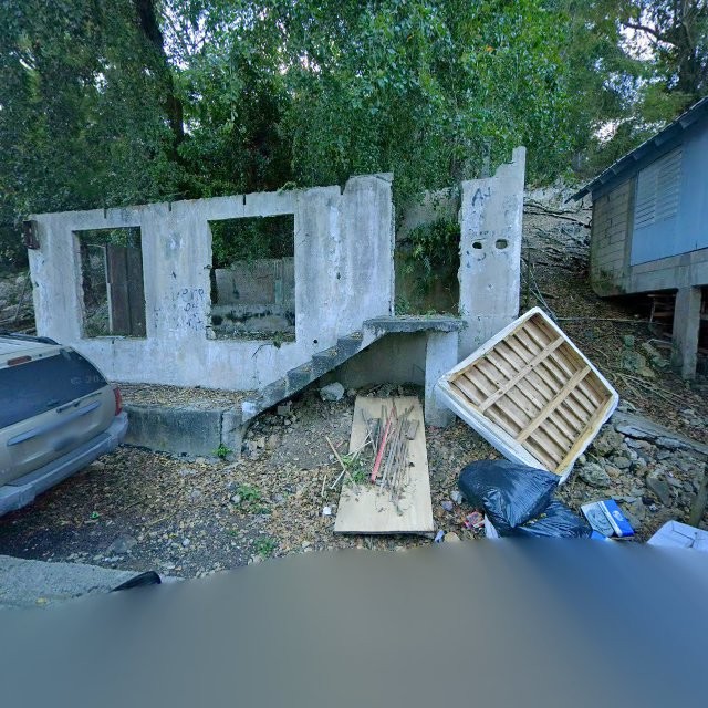 Reporte ciudadano de estorbo público en 93XP+PWC Santa Barbara, Canóvanas, Puerto Rico, Canóvanas