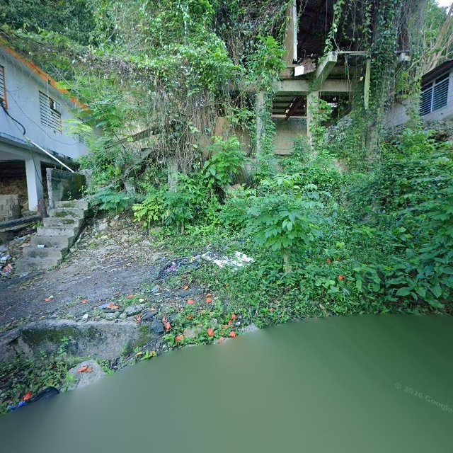 Reporte ciudadano de estorbo público en 93XP+R57 Santa Barbara, Canóvanas, Puerto Rico, Canóvanas