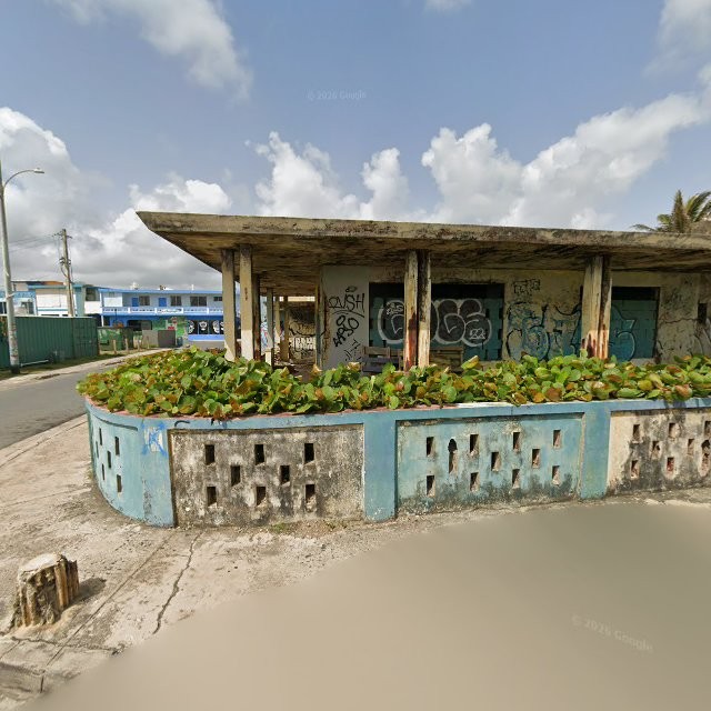 Reporte ciudadano de estorbo público en 97GP+G22 Luquillo, Puerto Rico, Luquillo