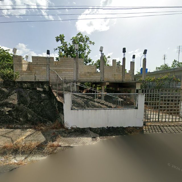 Reporte ciudadano de estorbo público en 8HRG+R3R Franquez, Morovis, Puerto Rico, Morovis