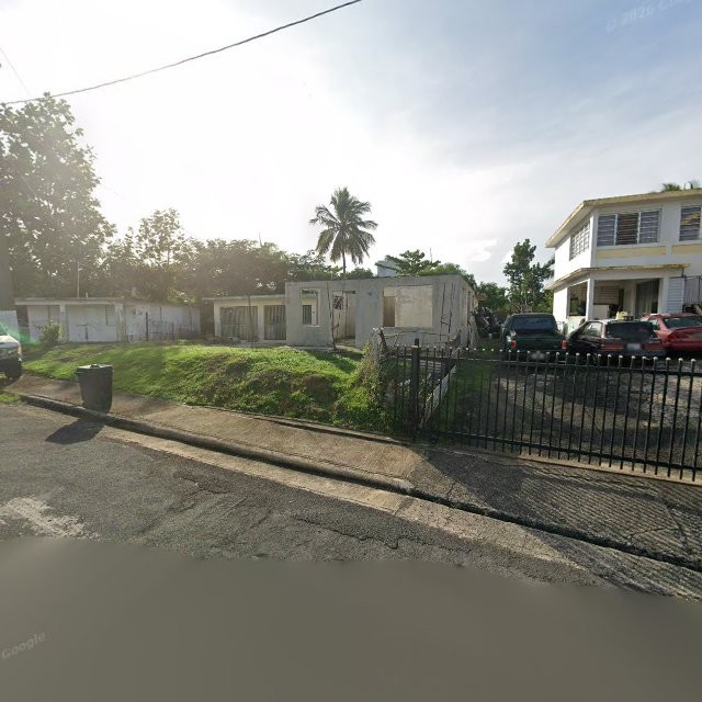 Reporte ciudadano de estorbo público en 9V5R+R9H Guaynabo, Puerto Rico, Guaynabo