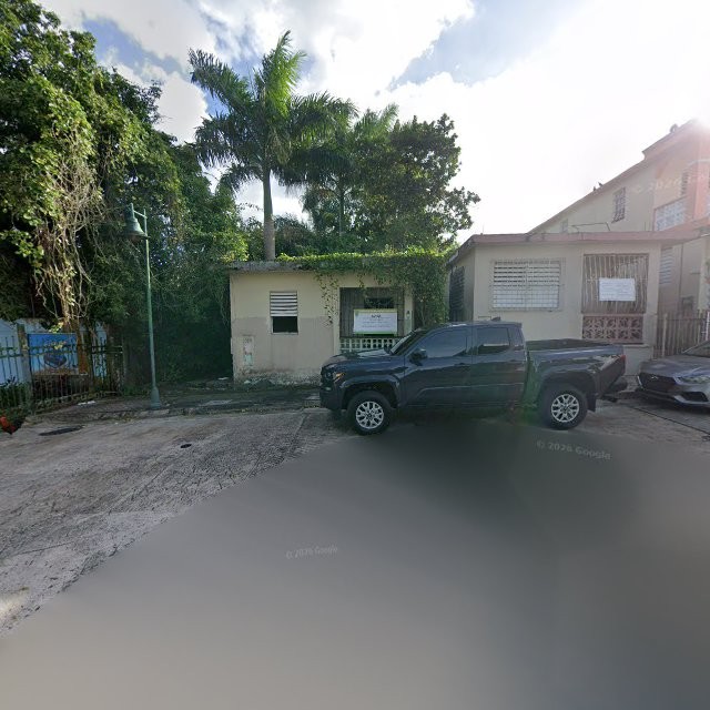 Reporte ciudadano de estorbo público en 9V4Q+MR7 Guaynabo, Puerto Rico, Guaynabo