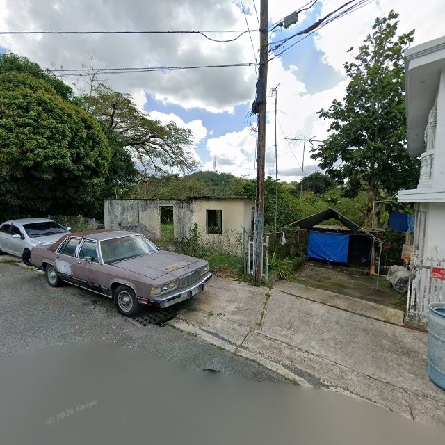 Reporte ciudadano de estorbo público en 9X2R+3W3 Trujillo Alto, Puerto Rico, Trujillo Alto