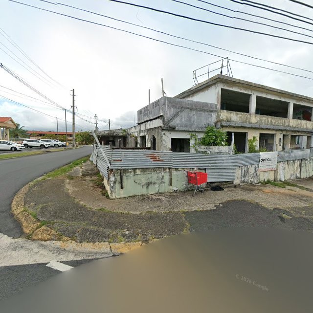 Reporte ciudadano de estorbo público en 8MRQ+JQX Corozal, Puerto Rico, Corozal