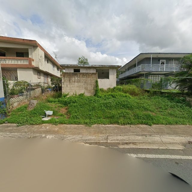 Reporte ciudadano de estorbo público en 8VP8+VP9 Guaynabo, Puerto Rico, Guaynabo