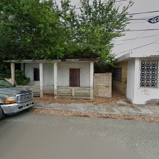 Reporte ciudadano de estorbo público en 89M9+CHV Fajardo, Puerto Rico, Fajardo