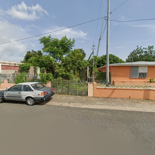 Reporte ciudadano de estorbo público en 7VM7+X38 Añasco, Puerto Rico, Añasco