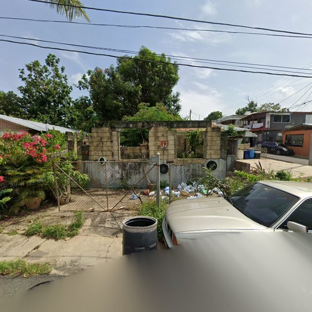 Reporte ciudadano de estorbo público en 7VP5+397 Añasco, Puerto Rico, Añasco