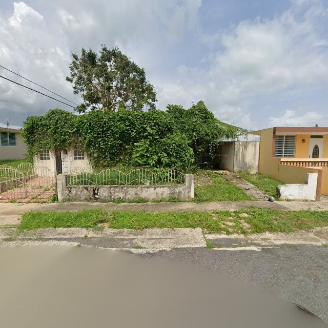 Reporte ciudadano de estorbo público en 7VJ2+HPF Añasco, Puerto Rico, Añasco