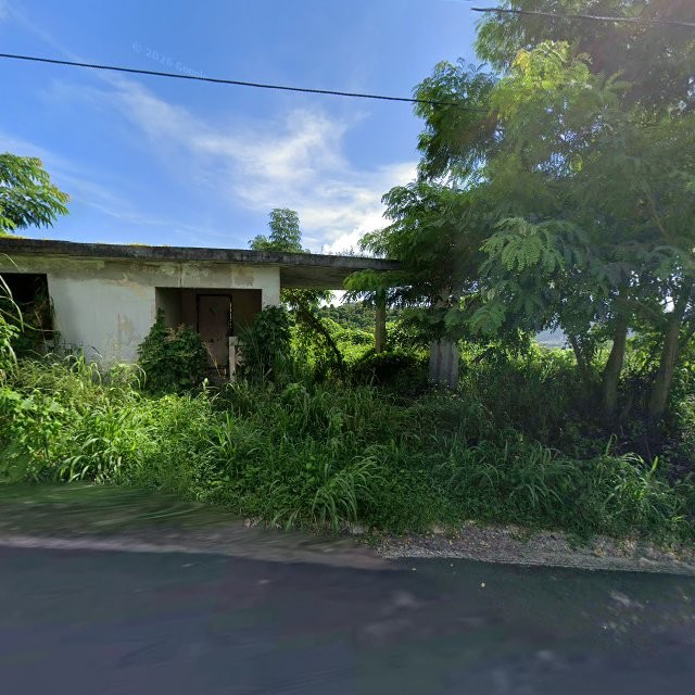 Reporte ciudadano de estorbo público en 72MJ+328 Celada, Gurabo, Puerto Rico, Gurabo