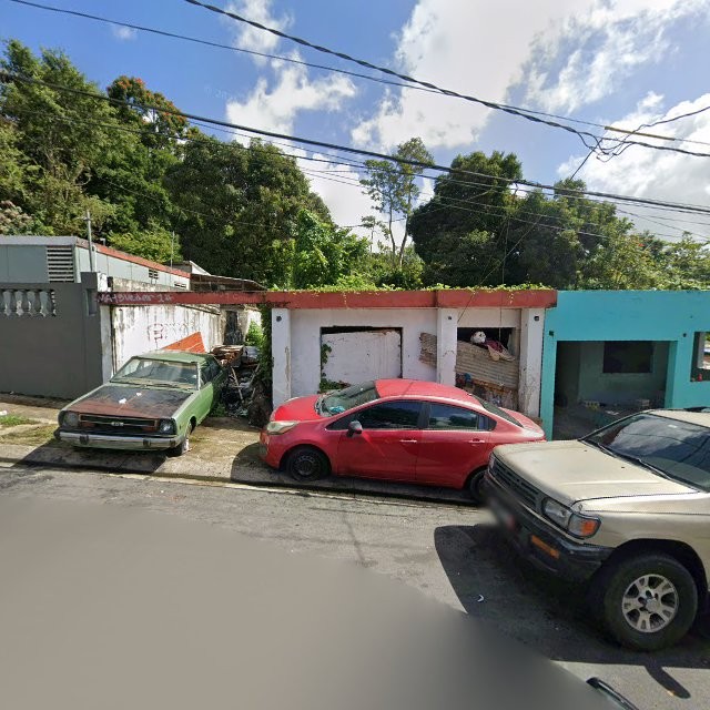 Reporte ciudadano de estorbo público en 7W62+3FG Aguas Buenas, Puerto Rico, Aguas Buenas