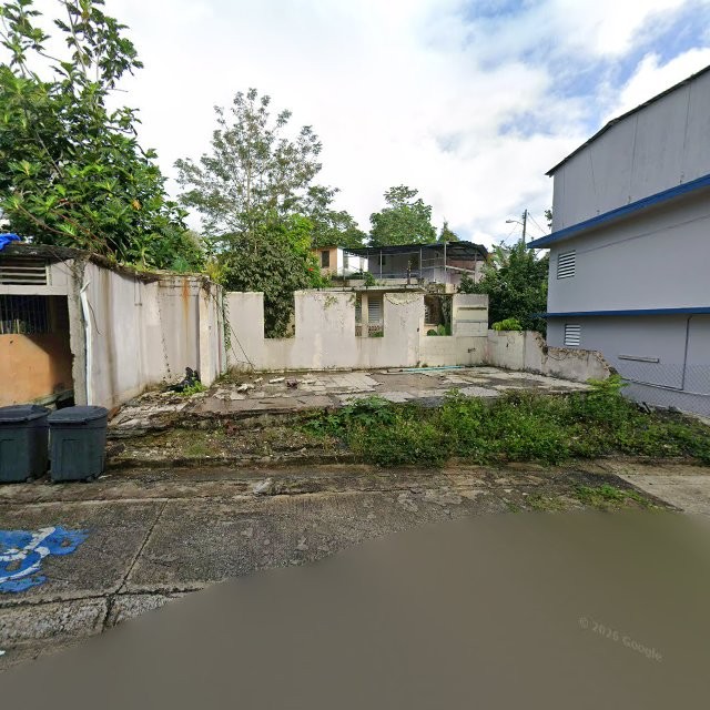 Reporte ciudadano de estorbo público en 7V3W+V65 Aguas Buenas, Puerto Rico, Aguas Buenas