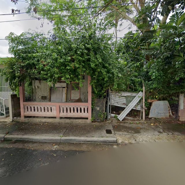 Reporte ciudadano de estorbo público en 5VX4+5H9 Mayagüez, Puerto Rico, Mayagüez