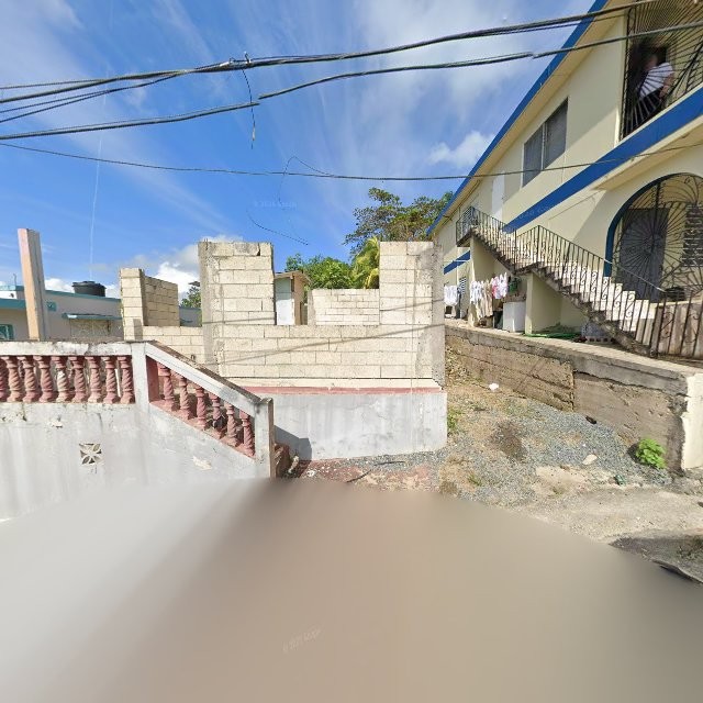 Reporte ciudadano de estorbo público en 54MM+9PQ Las Piedras, Puerto Rico, Las Piedras