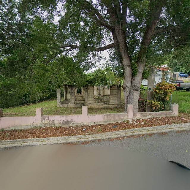 Reporte ciudadano de estorbo público en 4VV6+XFG Hormigueros, Puerto Rico, Hormigueros